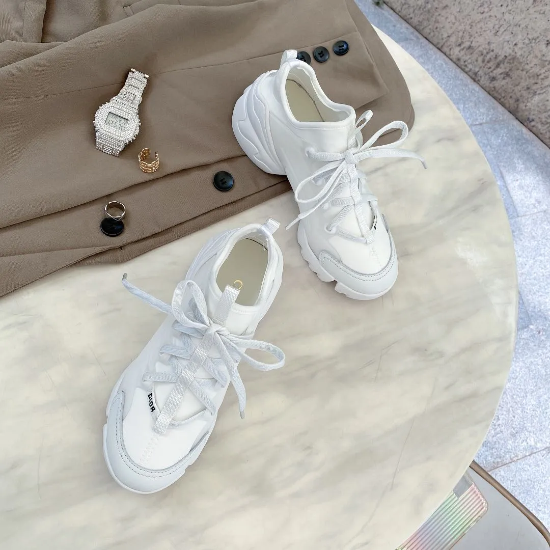 👟👟Ex-factory price p460 👟👟 DiorDior high-end version super popular Dior dad shoes-Crusie “J’DIOR 2020ss The new product created at the first major show of Paris Fashion Week in spring "As long as you buy this noble elegance, it will be yours." The new series is inspired by Dior's chief designer to cleverly combine the webbing on the dress with elegance on the perfect shoe shape. Super classic and good-looking. The original last is the most perfect last shape. Customized original material: imported silk cowhide with soft original customized Lycra surface. The best fabric on the market. 1:1 molded original film combination. The inner cowhide feet are perfect! Sizes 35-41, welcome to compare with the real ones